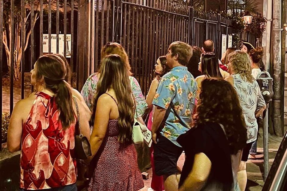 Charleston: Haunted Booze and Boos Walking Tour