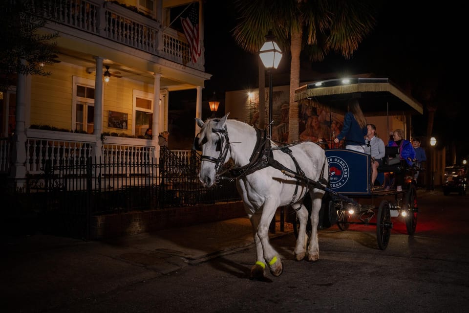 Charleston: Evening Ghost Carriage Tour